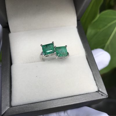 Địa chỉ mua nhẫn đá thiên nhiên Emerald cao cấp