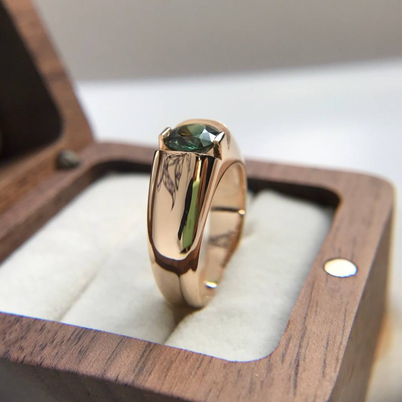 Nhẫn vàng đá sapphire xanh thiên nhiên - “Vua” của các loại đá sapphire