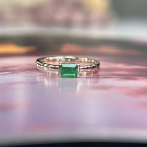Nhẫn Nữ Đá Emerald Ngọc Lục Bảo 0.25ct