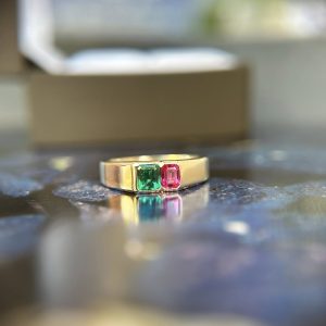 Nhẫn Đá 2 Màu Ruby và Emerald